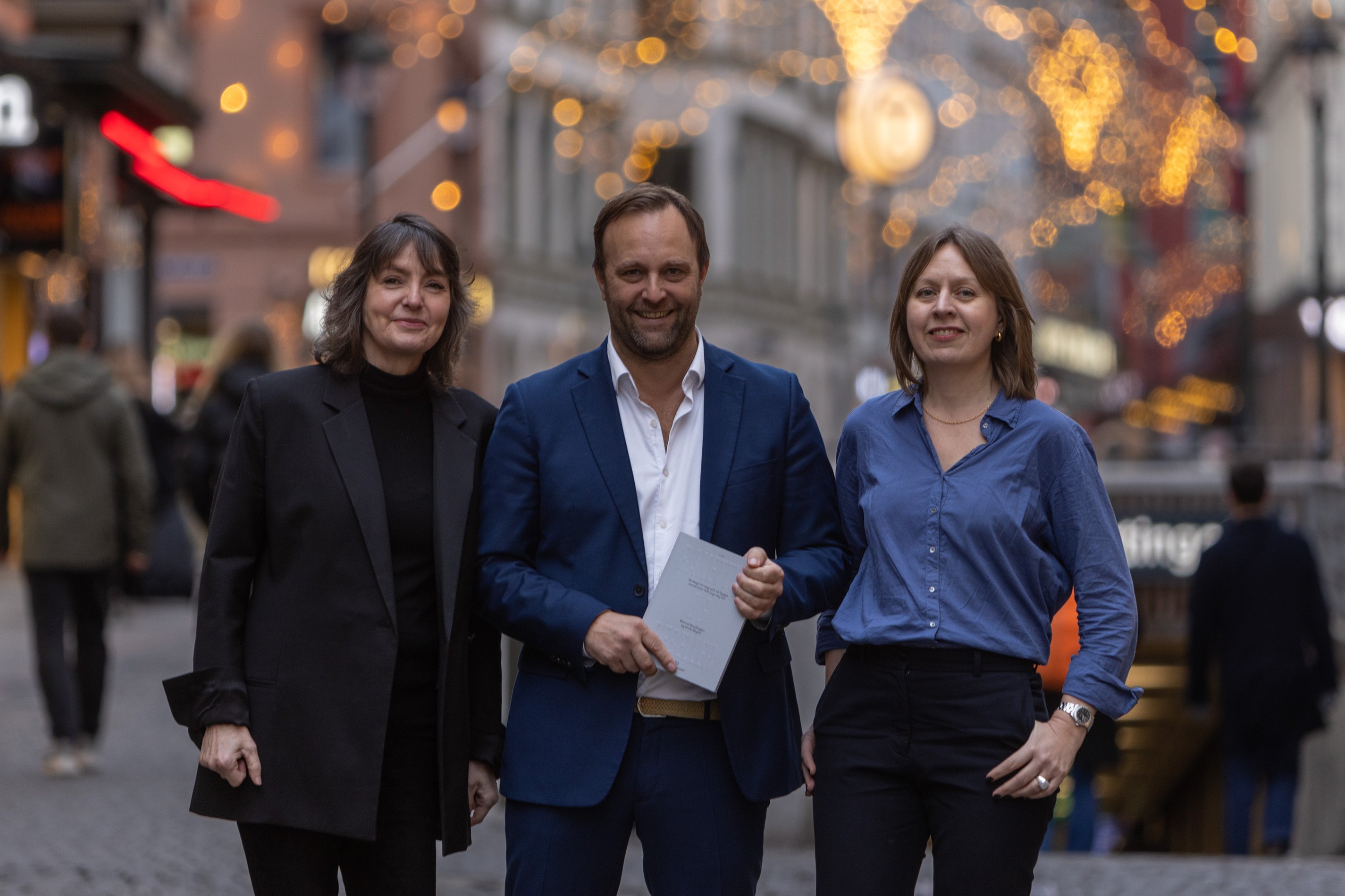 Sindre Beyer sammen med Monna og Kirsti fra Mars